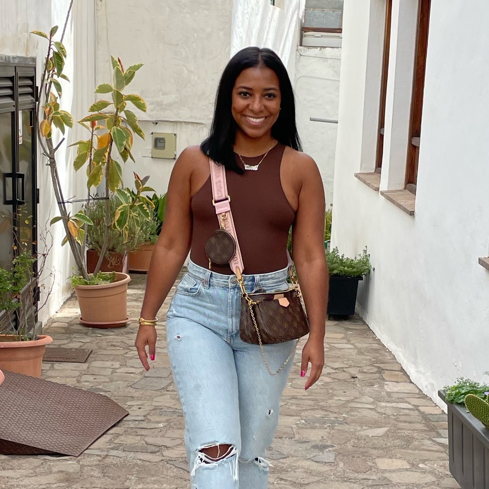 Meet your Posher, Cherri